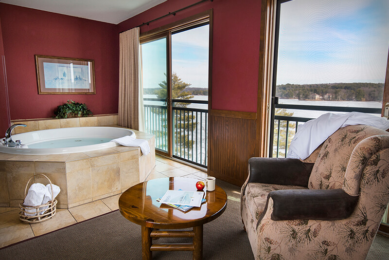 3 Bedroom Lake Condo Wilderness on the Lake Wisconsin Dells