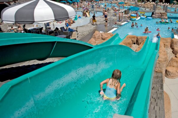 Li'l Chutes Slides at Lake Wilderness Outdoor Waterpark