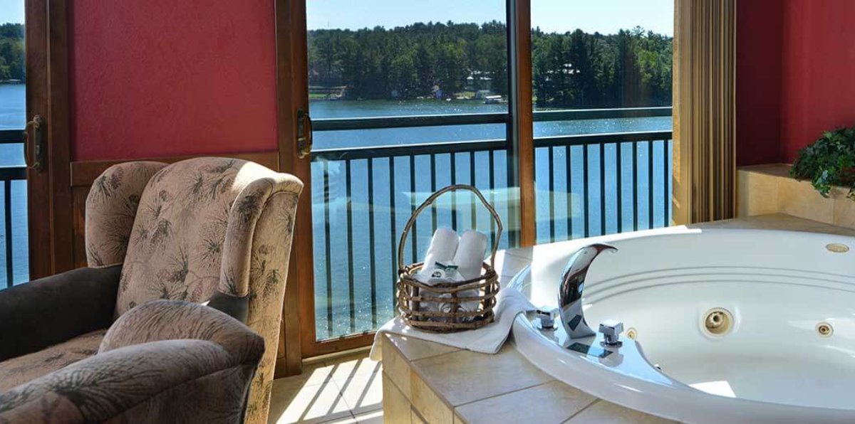 3 Bedroom Lake Condo with Loft Wilderness on the Lake Wisconsin Dells