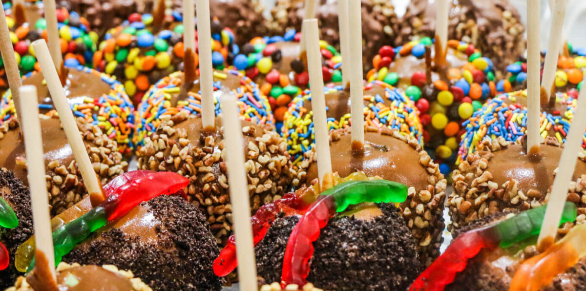 Candy Cabin - Candied Apples