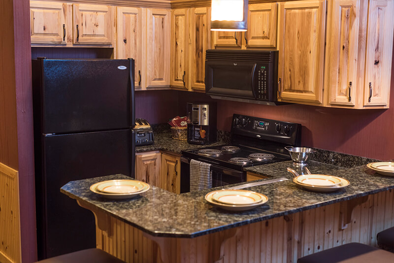 Accessible 2 Bedroom Premier Condo Glacier Canyon Lodge