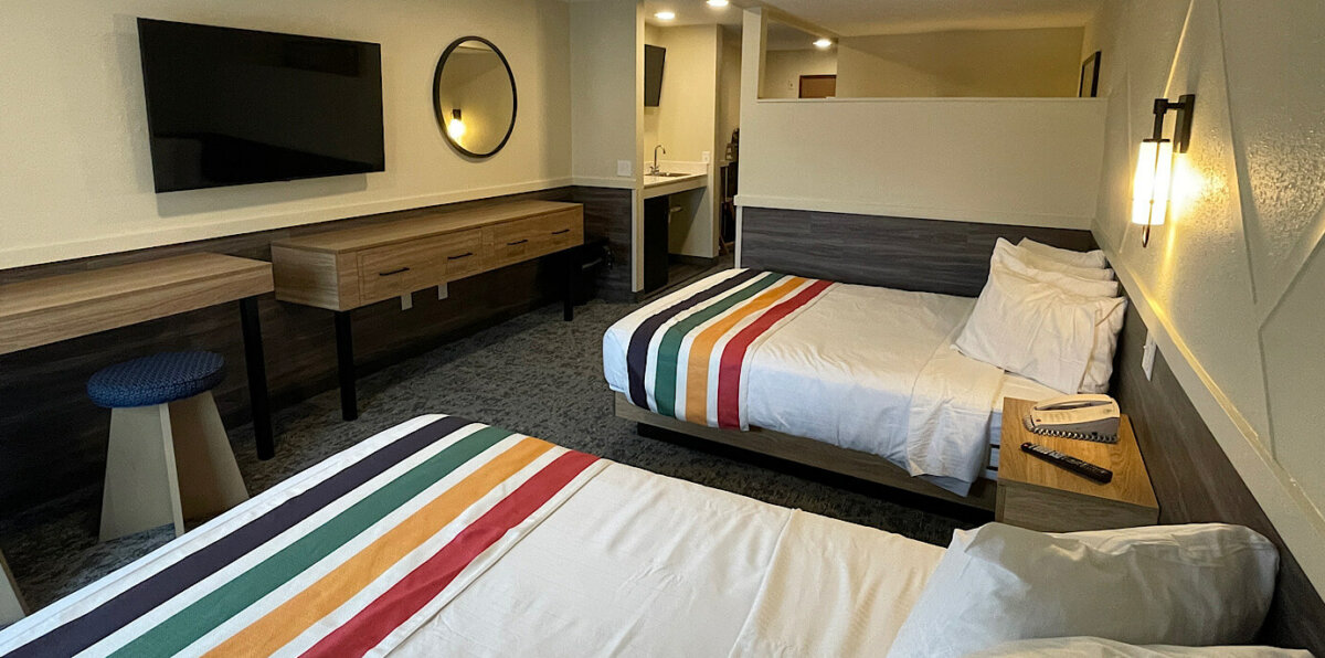 Accessible Double Suite