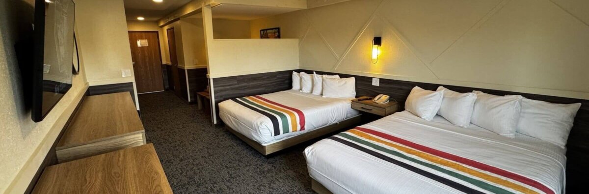 Accessible Double Suite