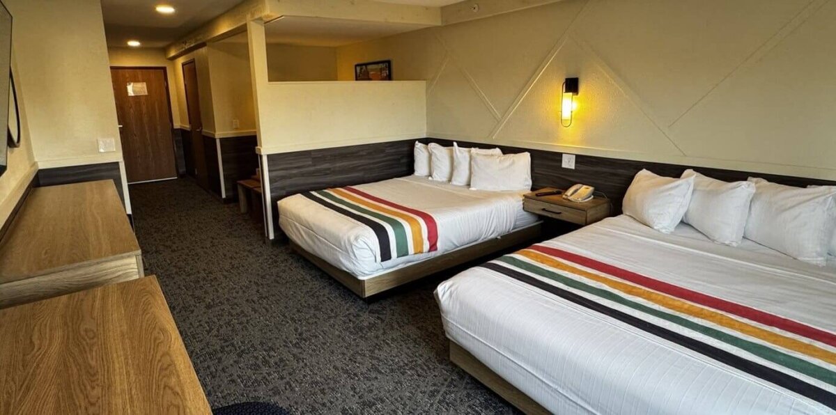 Accessible Double Suite