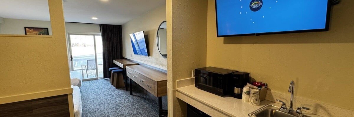 Accessible Double Suite